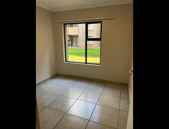 2 BEDROOM PROPERTY TO RENT IN POMONA